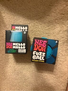NeeDoh Fuzz Ball & Mello Marsh Squishy Toys - Blue bundle